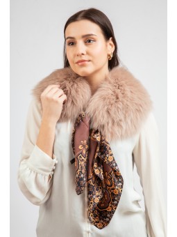 Col en renard et foulard